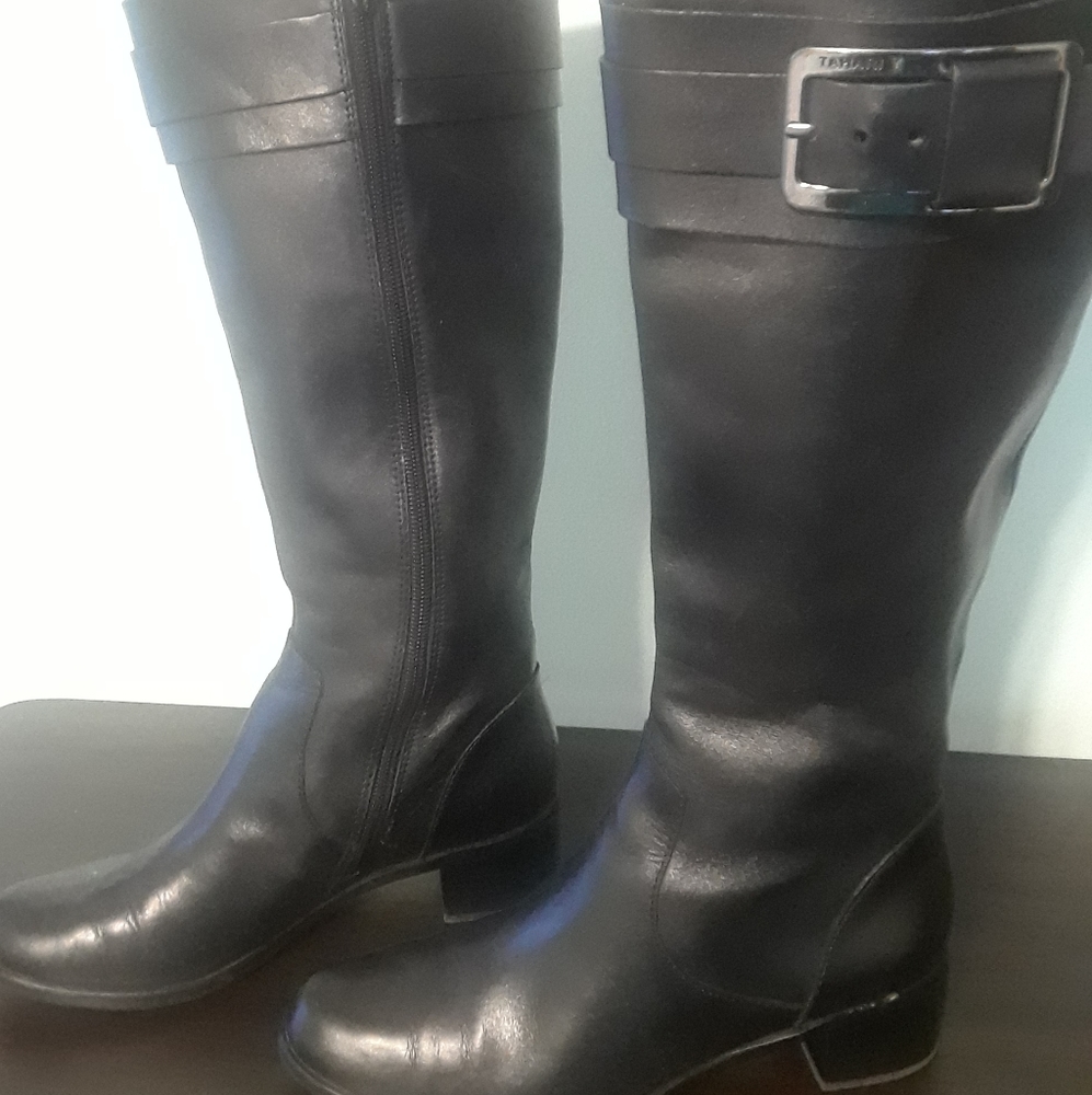 Boots - Picture 2 of 5